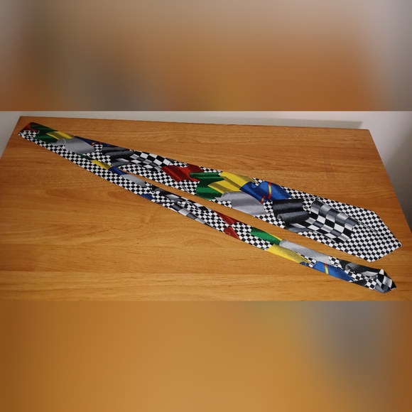 Race Day Checkered/Color Flags Neck tie! - Picture 2 of 3